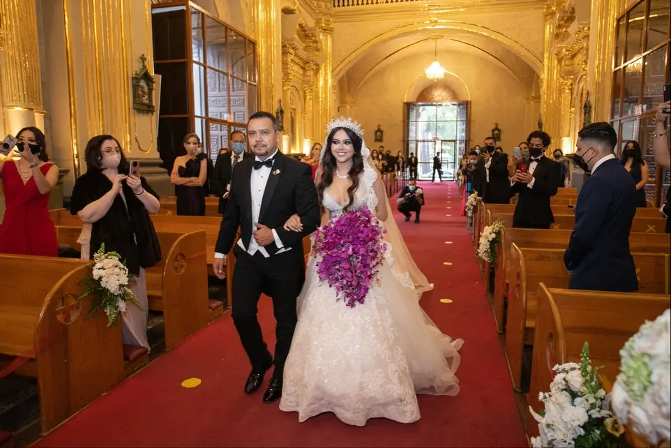 Ama Blitz Biography: Net Worth, Parents, Age, Height, Husband, Family, Sister