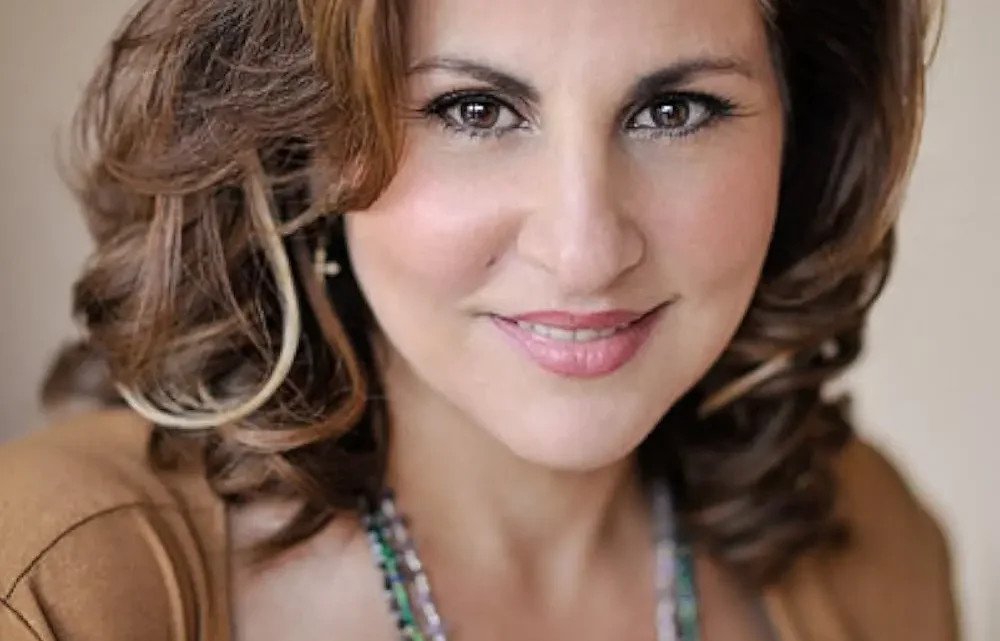 Kathy Najimy Biography: Net Worth, Age, Children, Husband, Movies, Religion, TV Shows, Ethnicity