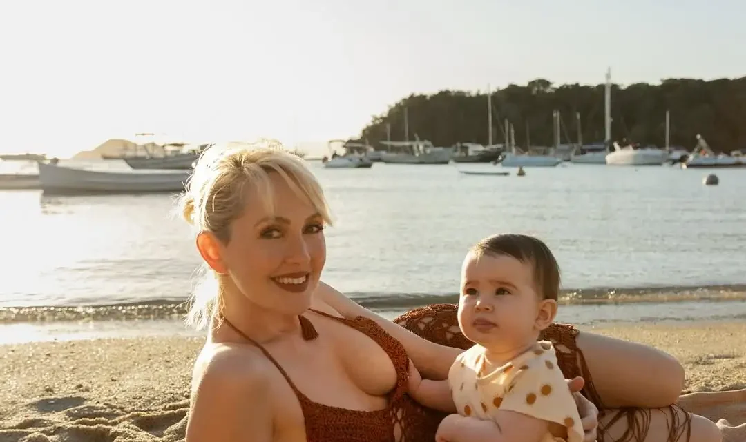 Mercedes Lambre Biography: Age, Husband, Net Worth, Parents, Kids, Height, Songs, Movies, Ethnicity