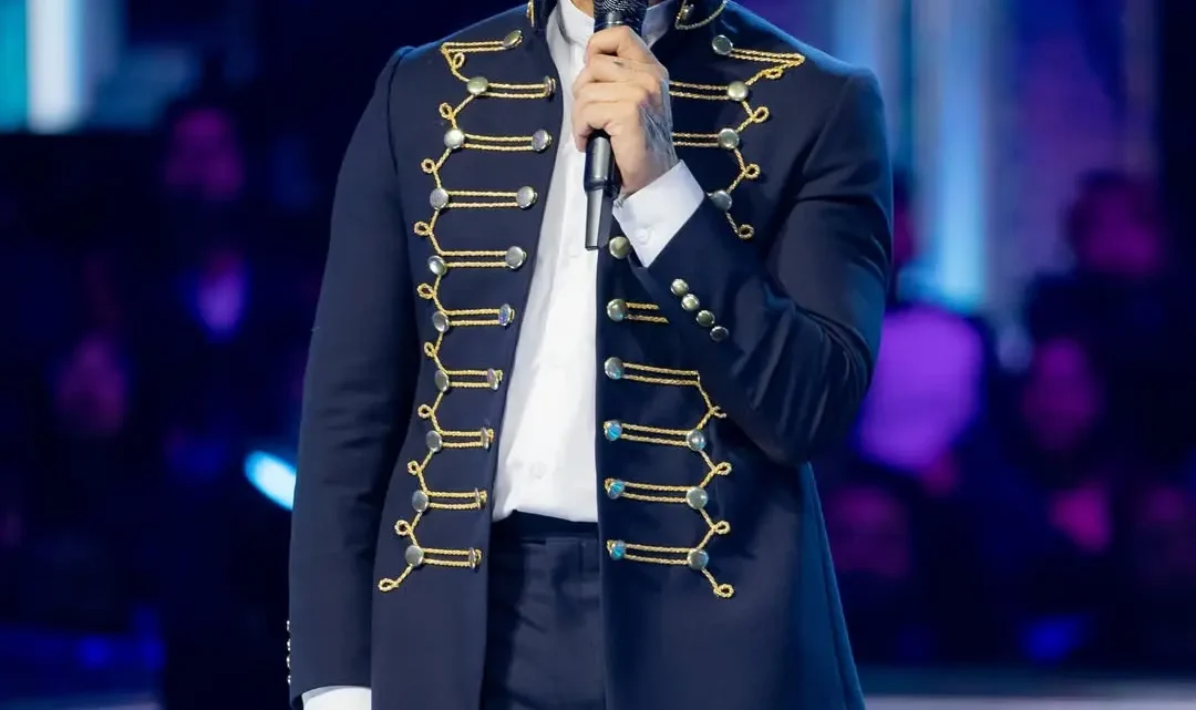 Omar Chaparro Biography: Height, Age, Movies, Net Worth, Wife, Children, Parents, TV Shows, Songs