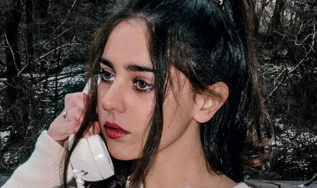 Samia Finnerty Biography: Parents, Age, Height, Net Worth, Boyfriend, Nationality, Songs, Albums, Mom