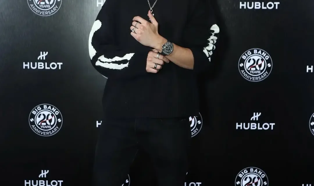 Sebastián Poza Biography: Parents, Age, Height, Net Worth, Movies, Girlfriend, Family