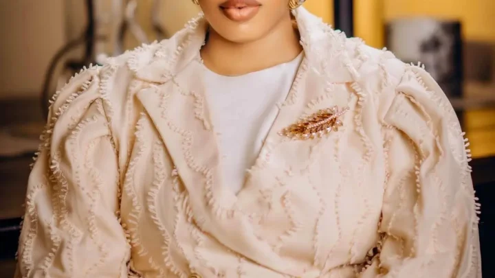 Who is Zaynab Otiti-Obanor? Queen Zaynab Akume Bio: Age, Parents, Net Worth, Husband, Children, Family