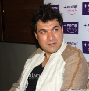 Sarfraz Khan