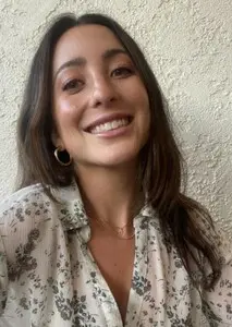 Sara Magdalin Biography: Net Worth, Siblings, Height, Parents, Age, Films, Husband, Children