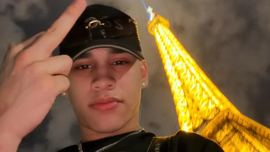 Alejo Isakk Biography: Songs, Albums, Playlists, Net Worth, Siblings, Height, Parents, Age, Girlfriend