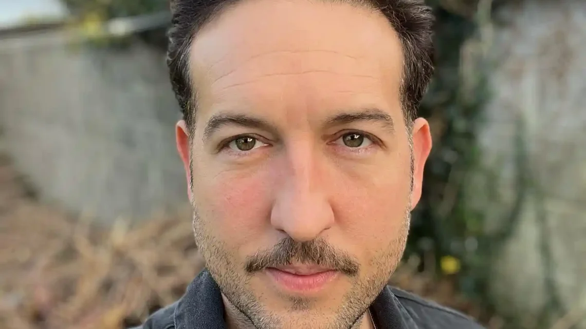 Chris Marquette Biography: Awards, Height, Parents, Age, Net Worth, Siblings, Child, Wife, films, TV Series