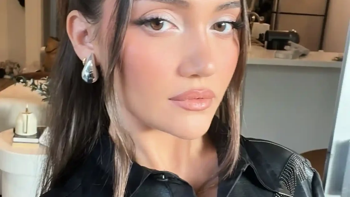 Daniela Nieves Biography: Family, Pictures, Siblings, Height, Parents, Age, Net Worth, Boyfriend, Songs, Films