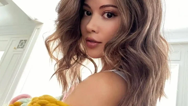 Kassima Isabelle Biography: Net Worth, Fiancee,  Siblings, Height, Parents, Age, Twitch, YouTube, Awards