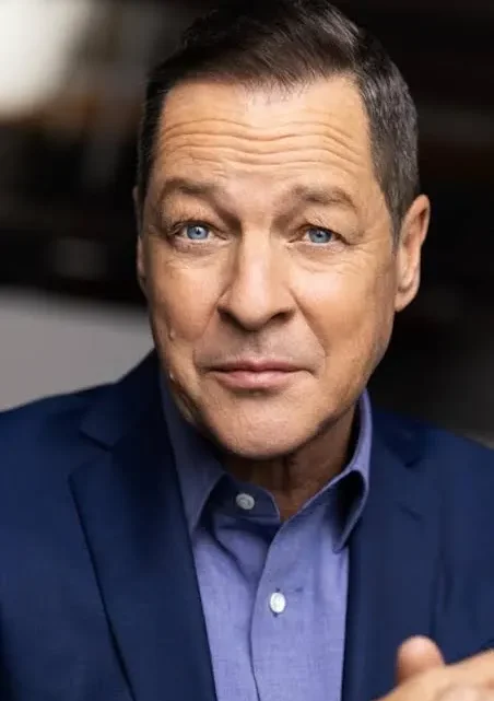 French Stewart Biography: Net Worth, Siblings, Height, Parents, Age, Awards, Movies, Wife, Child