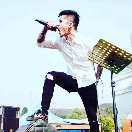 Raymond (musician) Biography: Albums, Singles, Height, Parents, Age, Net Worth, Siblings, Cause of Death