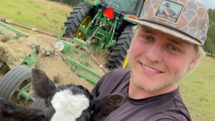 Micah Plath’s brother Isaac Plath Biography: Net Worth, Girlfriend, Siblings, Height, Parents, Age, Awards, Songs