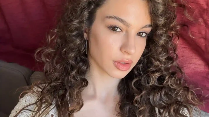 Su Burcu Yazgı Coşkun Biography: Boyfriend, Net Worth, Siblings, TV Series, Height, Parents, Age, Movies