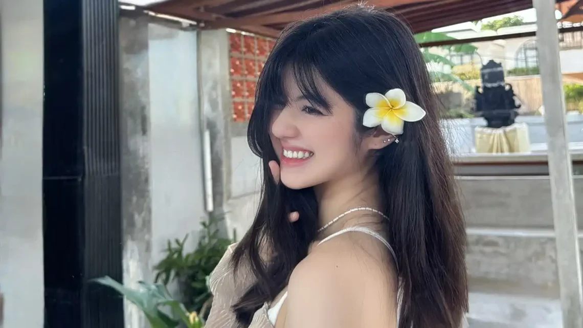 Vonny Felicia Biography: Pictures, Boyfriend, Gaming, Net Worth, Siblings, Height, Parents, Age, TV Series