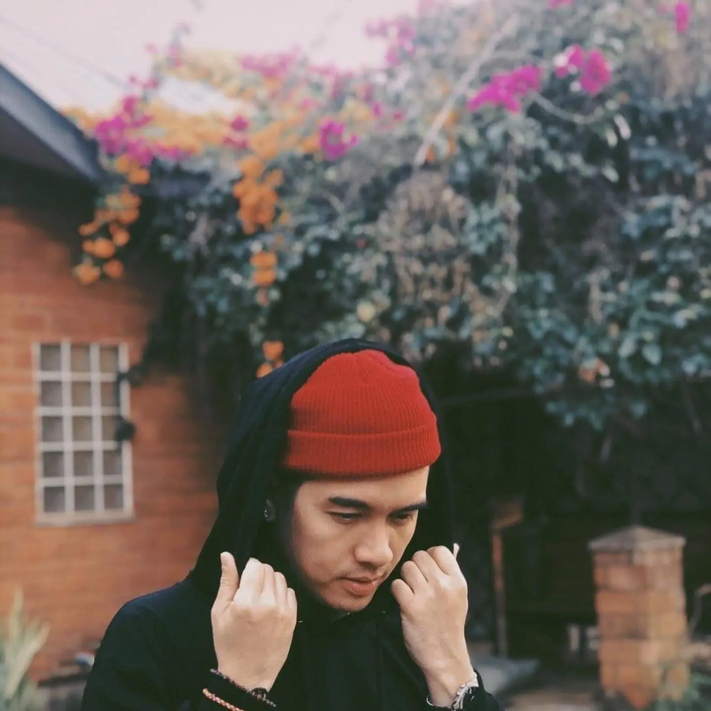 Ye Lay Biography: Films, Awards, Height, Parents, Age, Net Worth ...