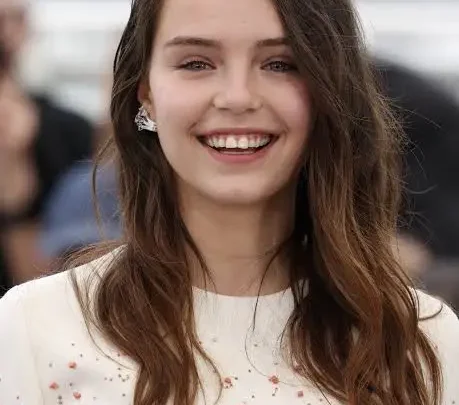 Mallory Wanecque Biography: Awards, Movies, Age, Net Worth, Parents, Boyfriend, Height, Instagram