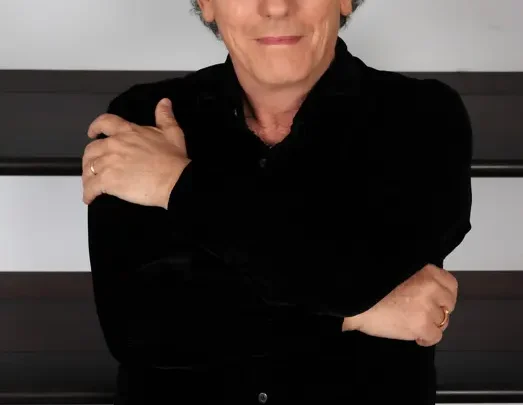 Ilan Chester Biography: Album, Wife, Ethnicity, Net Worth, Songs, Age, Religion