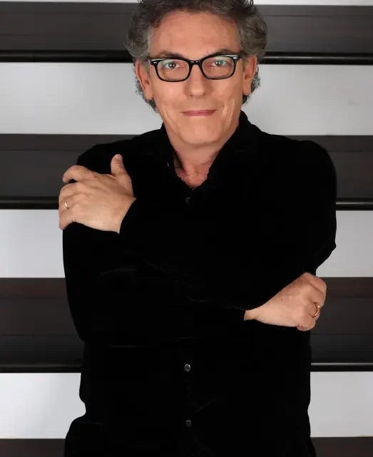 Ilan Chester Biography: Album, Wife, Ethnicity, Net Worth, Songs, Age, Religion