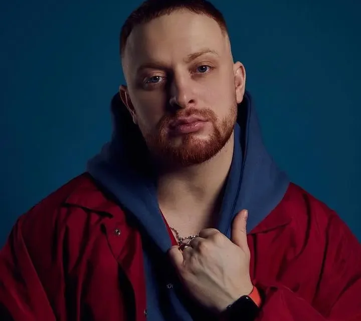 Lesha Svik Biography: Age, Songs, Net Worth, Height, Albums, Parents, Collaborations, Wife