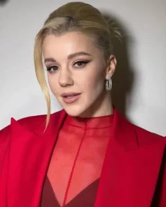 Yulianna Karaulova