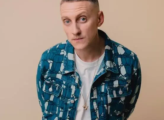 Toddla T Biography: Facebook, Wife, Net Worth, Songs, Albums, Siblings, Age, Height