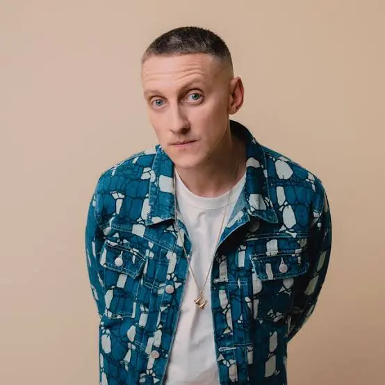 Toddla T Biography: Facebook, Wife, Net Worth, Songs, Albums, Siblings, Age, Height