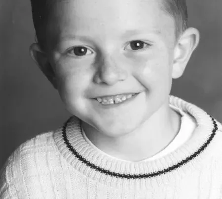 Zane Huett Biography: Age, Net Worth, Height, Desperate Housewives, Career, Sister, Girlfriend