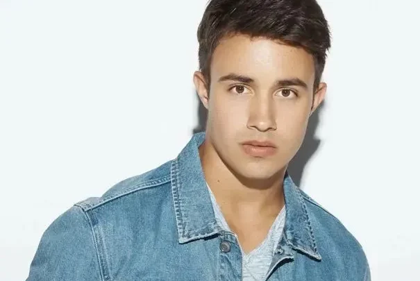 William Shewfelt Biography: YouTube, Net Worth, Career, Age, Girlfriend, Height, Parents, Movies