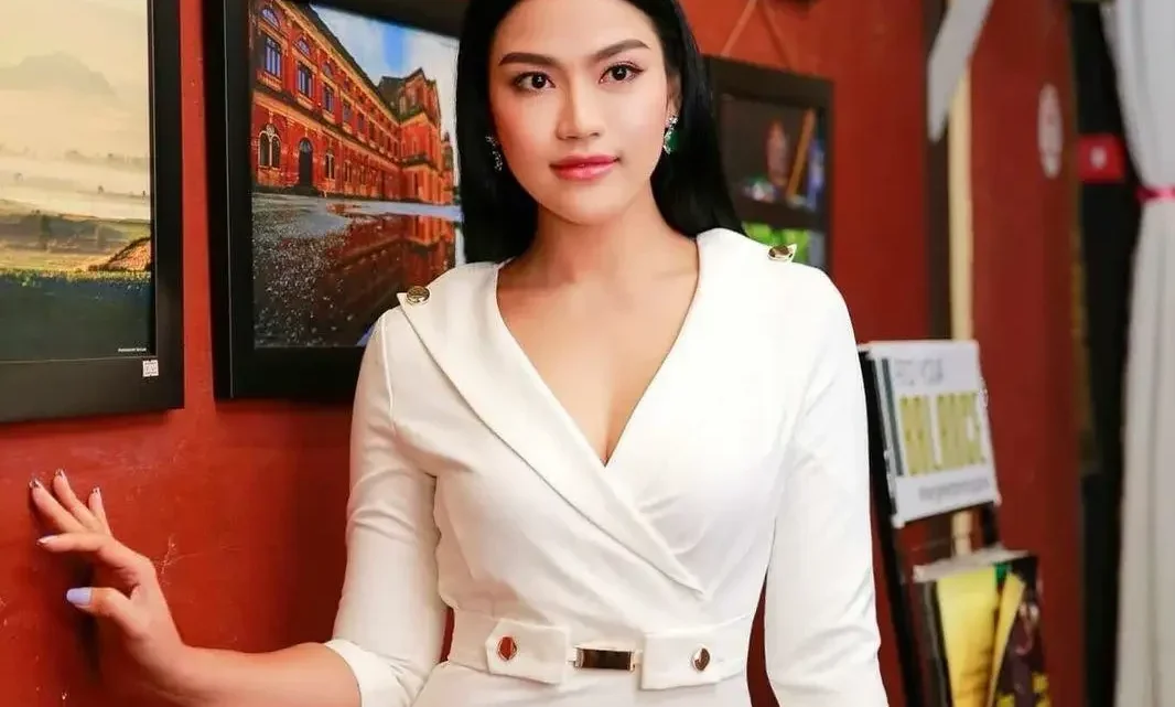 Ei Chaw Po Biography: Husband, Age, Films, Height, Net Worth, Parents, Songs, Albums