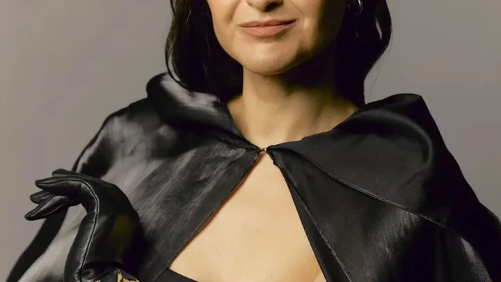 Viktoriya Rayados Biography: Height, Spouse, Age, Nationality, Movies,  Parents, Net Worth, Awards