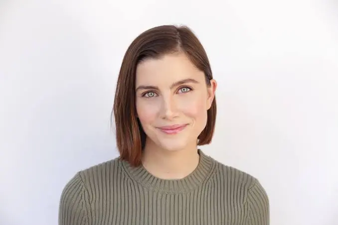 Vic Michaelis Biography: Spouse, Age, Career, Height, Net Worth, Parents, Dropout TV