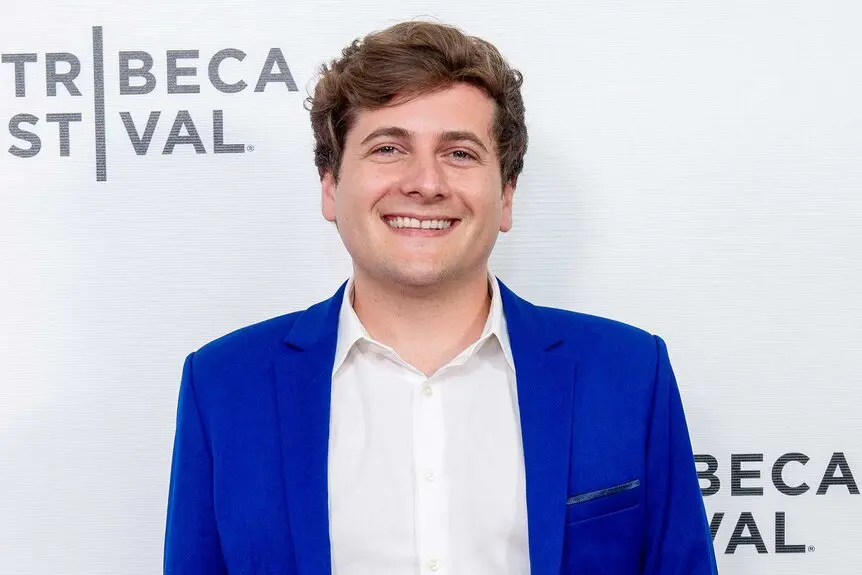Jeremy Culhane Biography: Age, Career, Height, Net Worth, Parents, SNL, Wife, TikTok