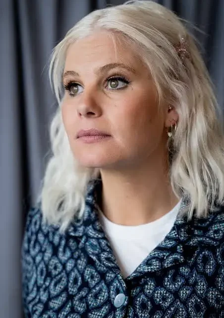 Sofie Linde Biography: Books, Age, Movies, Tv Shows, Height, Net Worth, Husband, Books