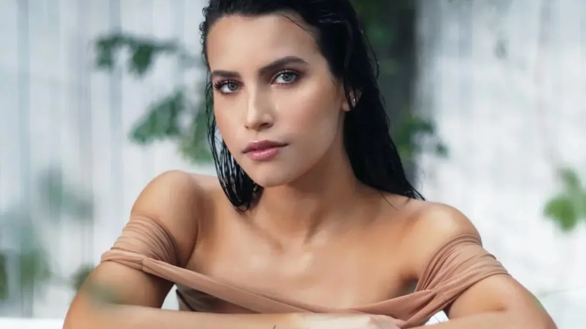 Zhamira Zambrano Bio: Tv Shows, Husband, Net Worth, Age, Songs, Height, Instagram, Ethnicity