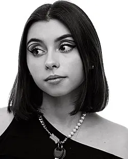 Dora (singer) Biography: Songs, Net Worth, Height, Age, Albums, Siblings, Instagram, Boyfriend