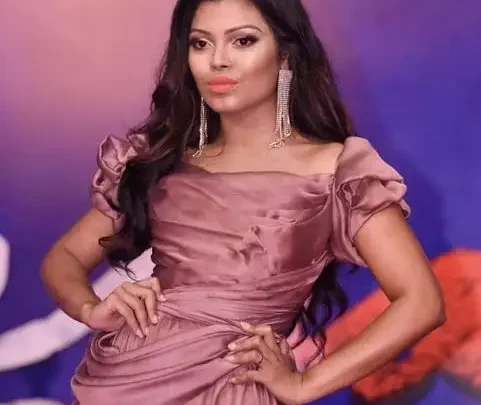 Mariyam Azza Biography: Movies, Age, Husband, Ethnicity, Awards, Net Worth, Height, Children