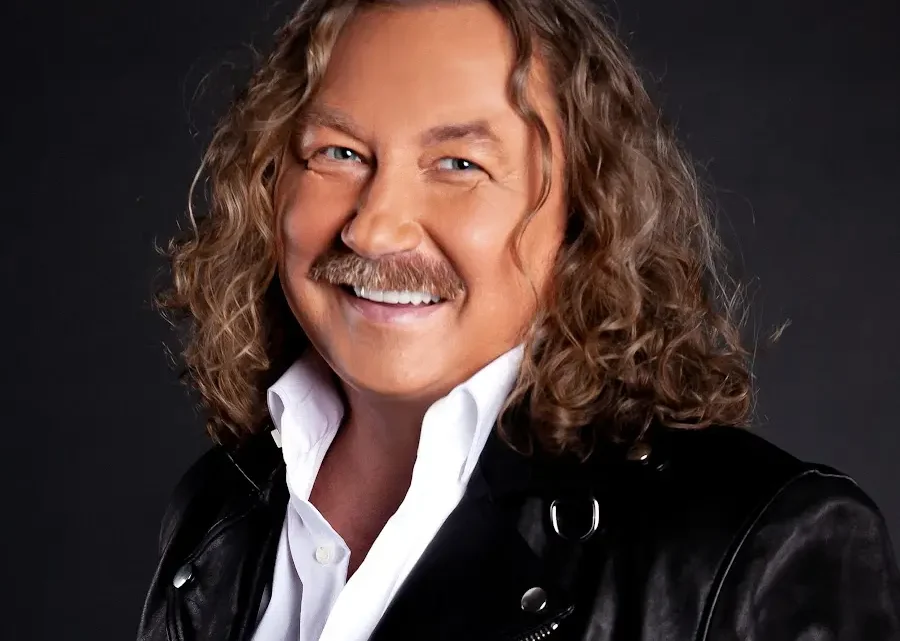 Igor Nikolayev Biography: Age, Songs, Net Worth, Wife, Height, Albums, Children, Awards