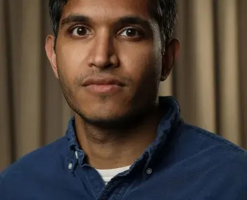 Roshan Sethi Biography: Age, Movies, Net Worth, Partner, Height, The Resident, 7 Days, Awards