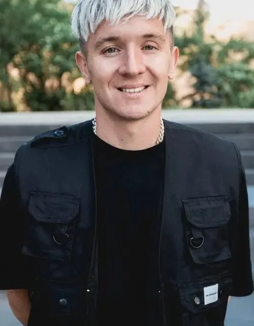 Denis Kukoyaka Biography: Songs, Age, Movies, Net Worth, Height, Wife, Children, TV Shows