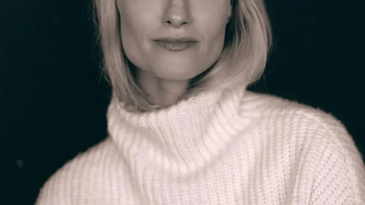 Jessica Madsen Biography: Age, Movies, Net Worth, Partner, Height, Movies, LGBTQ+ Advocacy