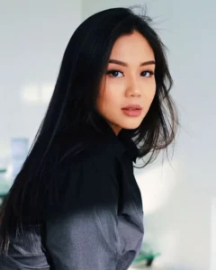 Aijan Asemova