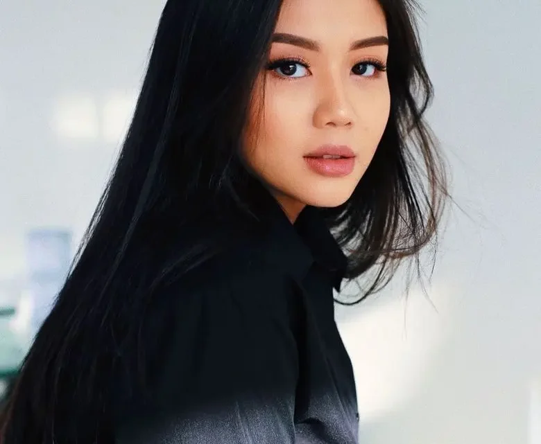 Aijan Asemova Biography: Age, Net Worth, Boyfriend, Height, Instagram, Parents