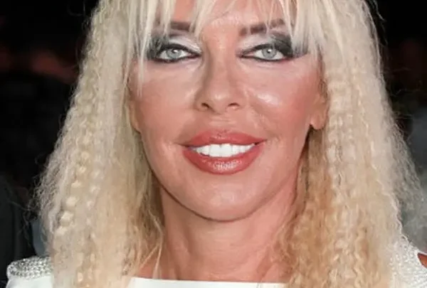 Ahu Tuğba Biography: Age, Movies, Net Worth, Husband, Height, Daughter, Movies, TV Shows, Death