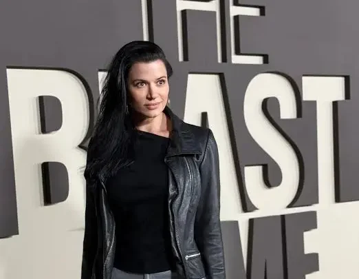 Eleni Yiovas Biography: TV Shows, Height, Age, Boyfriend, Movies,  Parents, Instagram, Net Worth