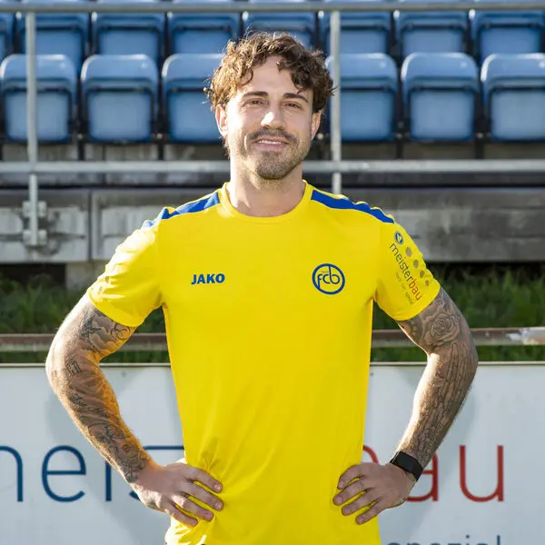 Dennis Salanović Biography: Age, Height, Net Worth, Wife, Children, Parents, Stats, Nationality