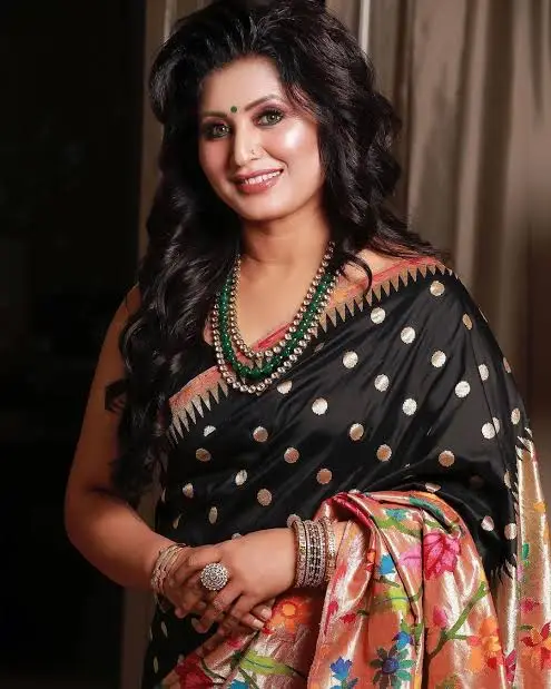 Urvashi Rautela’s Mother, Meera Rautela Biography: Husband, Ethnicity, Age, Philanthropy, Net Worth, Children, Instagram