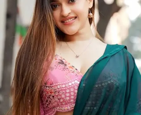 Prajakta Dusane Biography: Movies, Height, Ethnicity, Age, Parents, Instagram, Net Worth