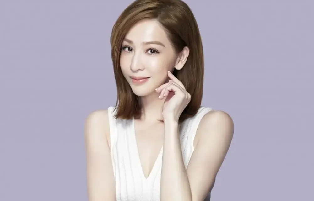 Cyndi Wang Biography: Parents, Career, Age, Height, Net Worth, Siblings, Songs, Movies, Husband