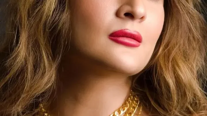 Urvashi Dholakia Biography: Age, Movies, Tv Shows, Parents, Net Worth, Height, Divorce, Ethnicity