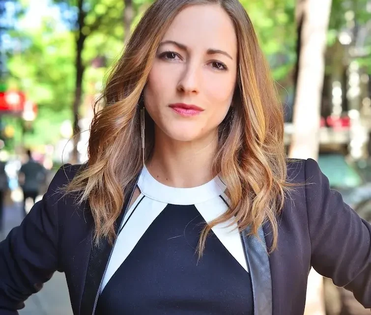 Carolina Ravassa Biography: Movies, Awards, Video Game, Ethnicity, Religion, Husband, Net Worth, Age